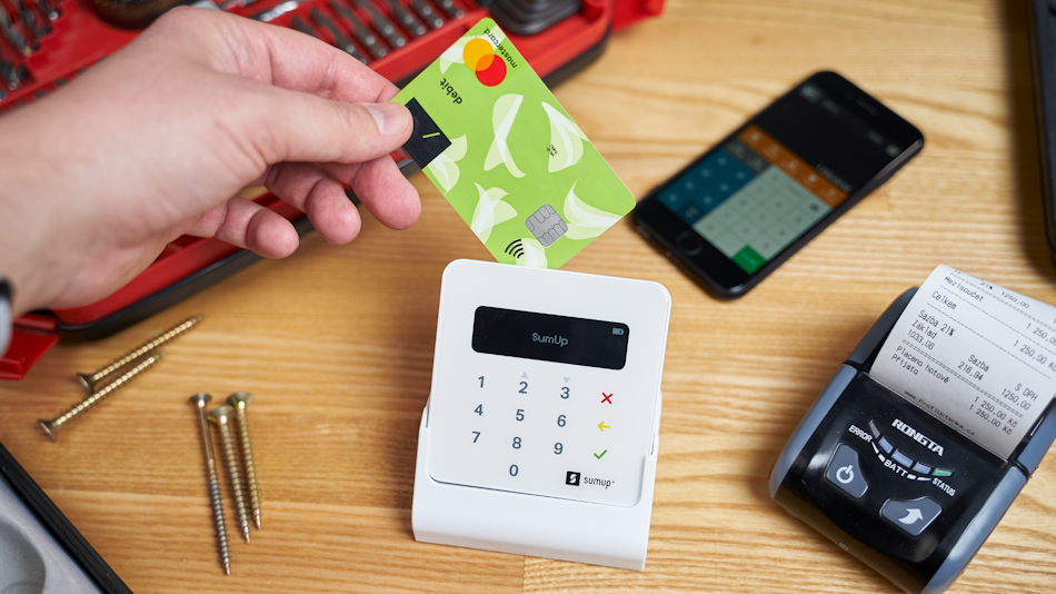 Credit Card Surcharge Ban 950x675